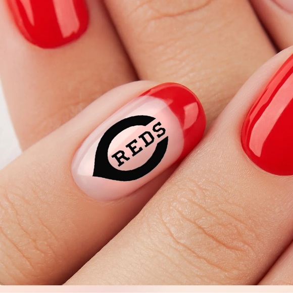 BO/GO$6 Cincinatti Reds Baseball Nail Decals MLB - Picture 3 of 5